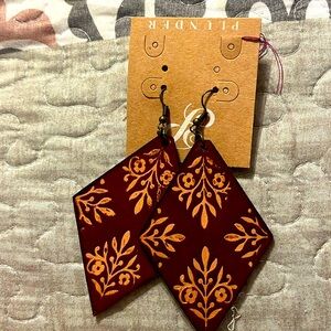Plunder earrings